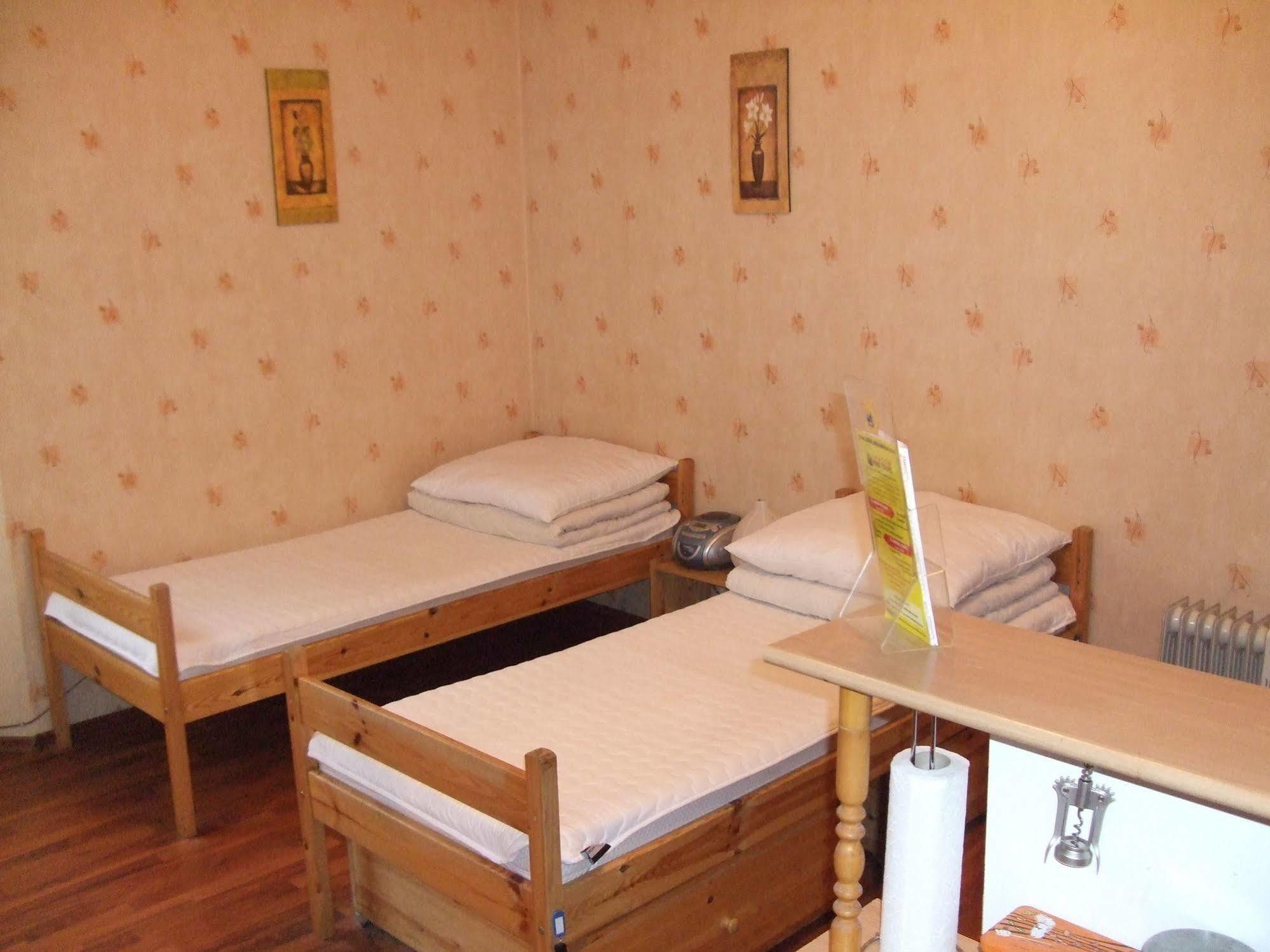 Old Walls Hostel Krasków Εξωτερικό φωτογραφία