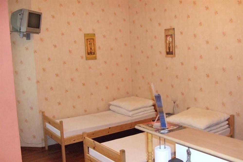 Old Walls Hostel Krasków Εξωτερικό φωτογραφία